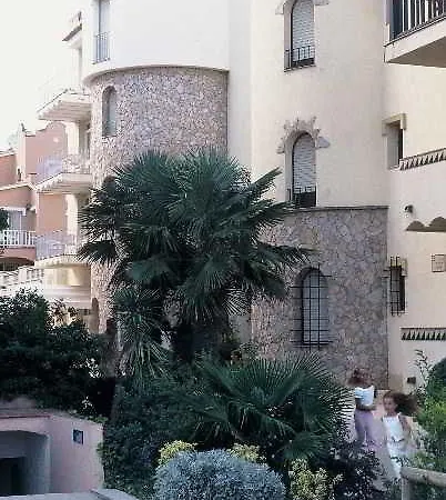 Comte D'empuries 2*